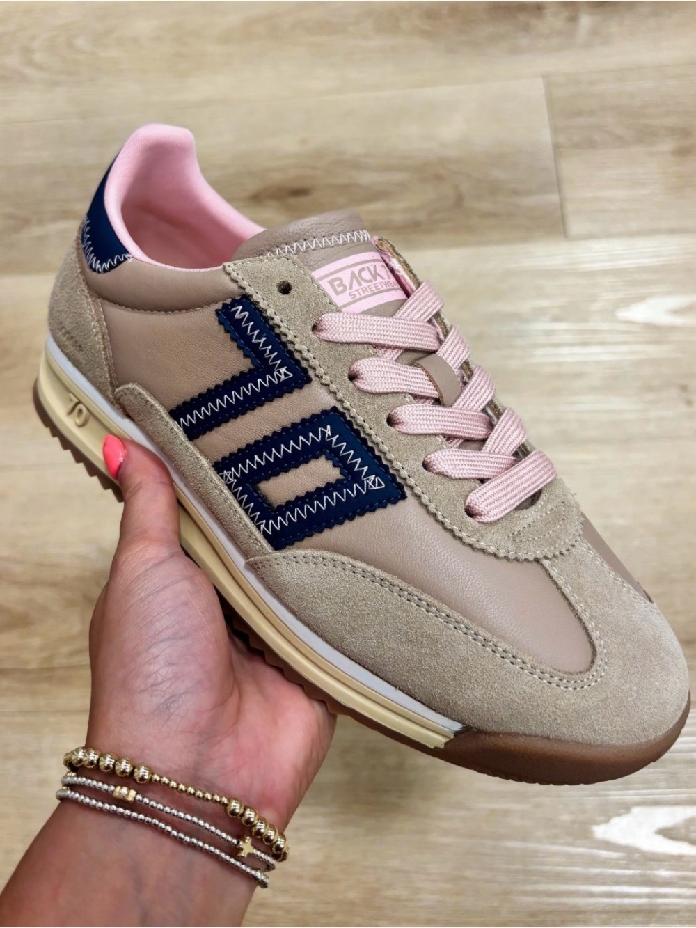 70 Back 70 Streetwear Womens 40 Barkley Jogger Pink Navy Blue Size 8.5-9 Lace Up